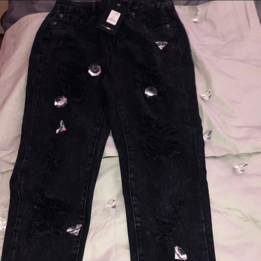 Black distressed denim jeans 🖤